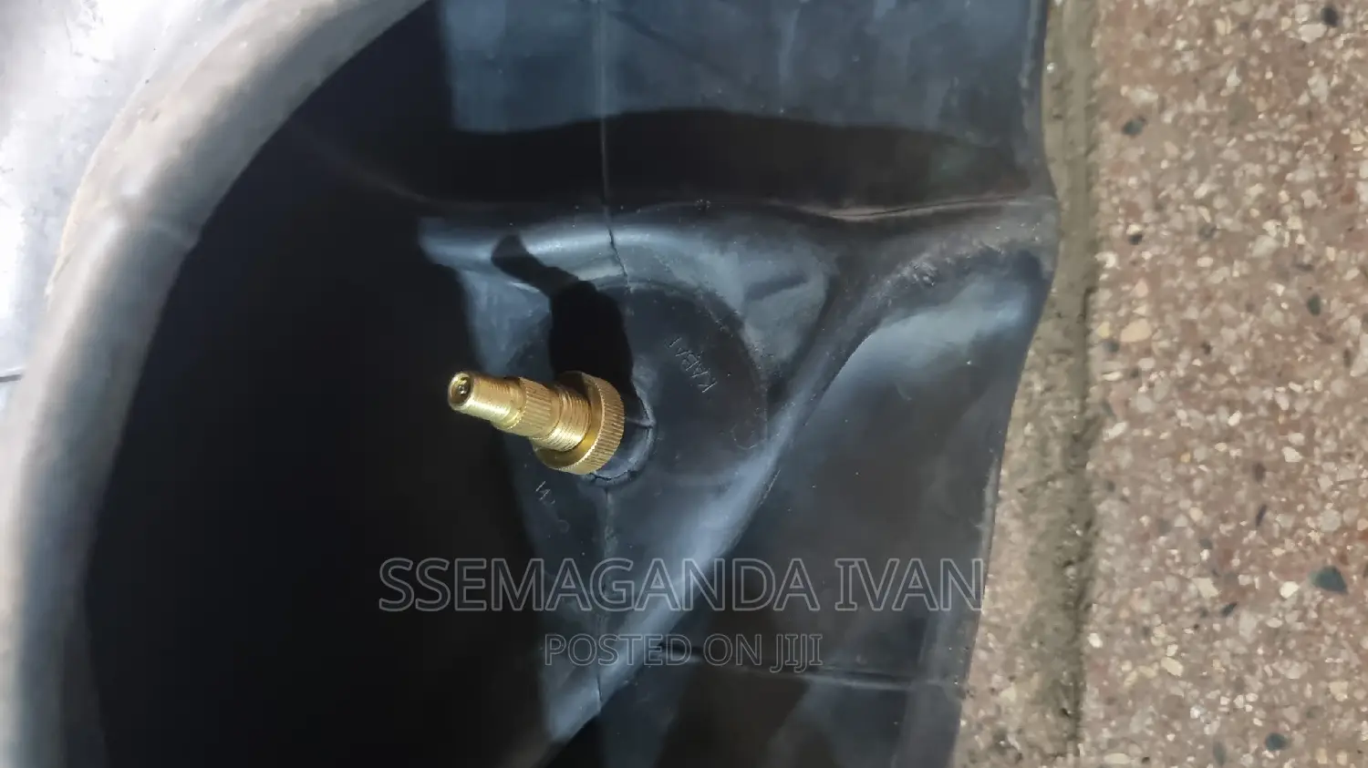 24.5r32 Tube