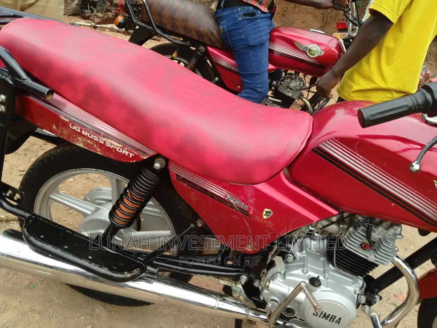Bajaj Discover 100 2022 Red