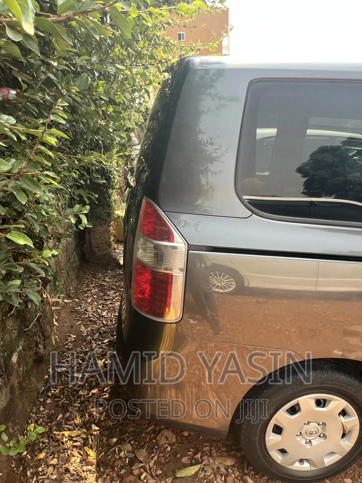 Toyota Noah 2009 Gray