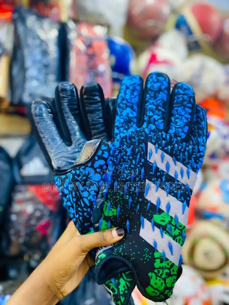 Rofessional Goalkeeper Soccer Gloves