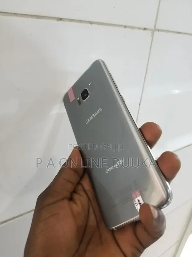 New Samsung Galaxy S8 Plus 64 GB Silver in Central Division