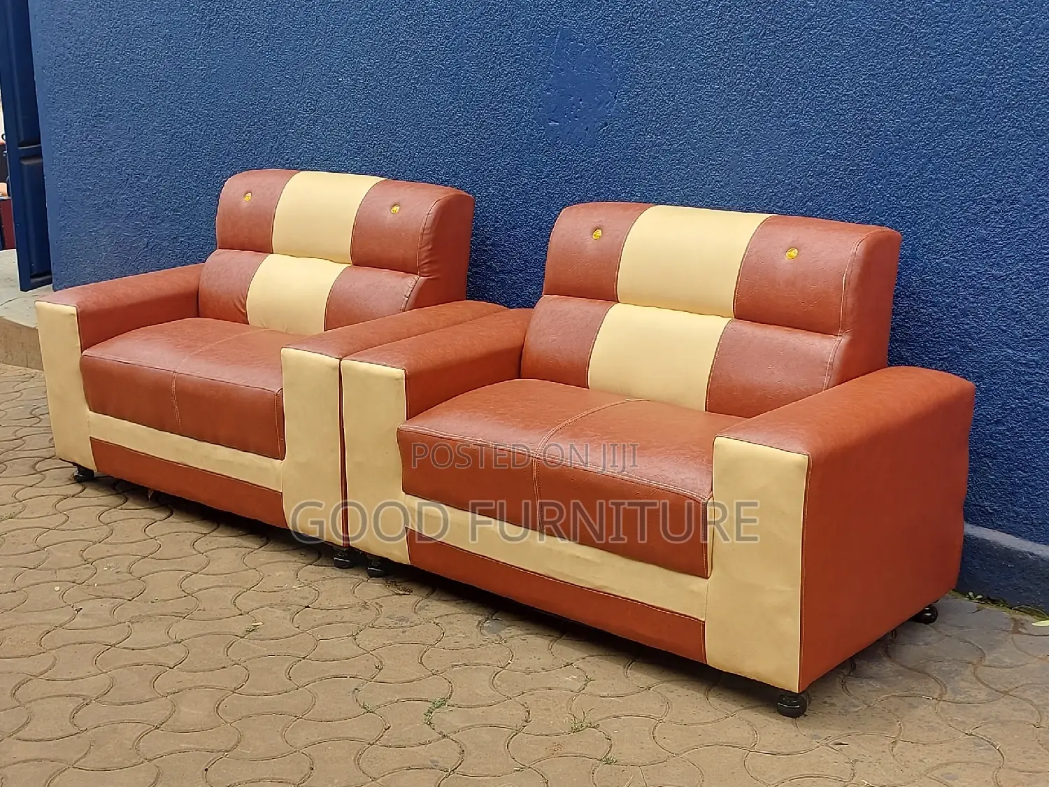 Luxurious Four Seaters Sofas