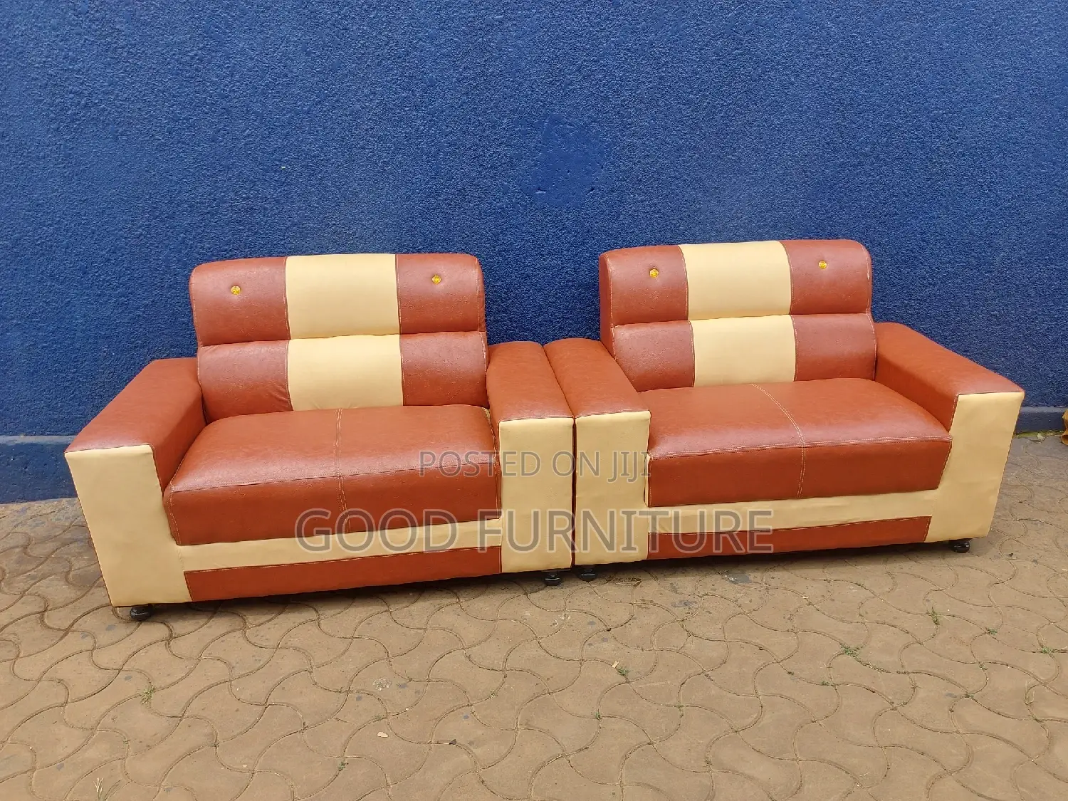 Luxurious Four Seaters Sofas