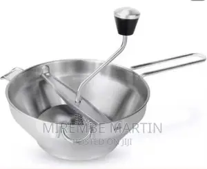 Potato Masher Food Mill for Straining Grating Fruits