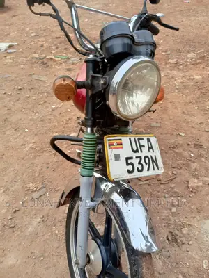 Bajaj Avenger 160 Street 2022 Red