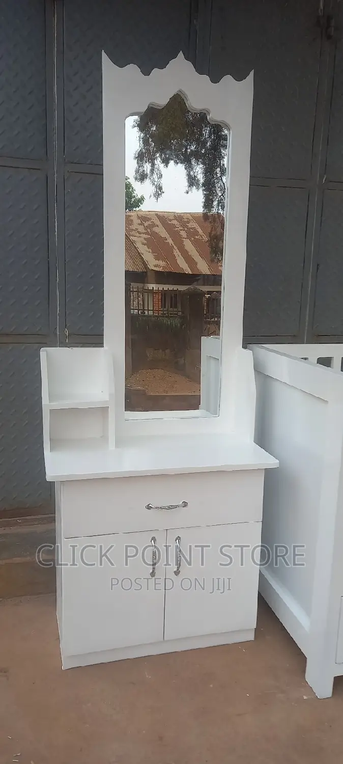 Dressing Table/Mirror/Dressing Mirror/Mirror/Dressing Mirror
