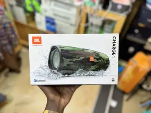 Photo - JBL Charge 4 Bluetooth Speaker Camouflage (With Aux Input)