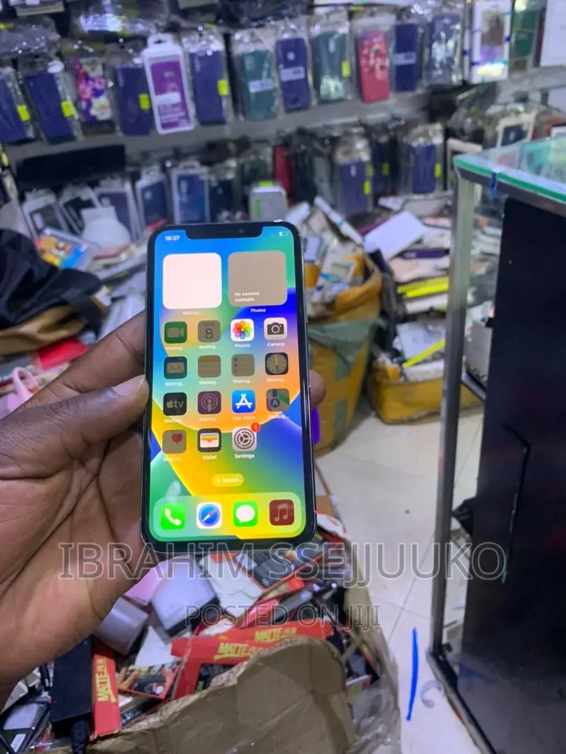Apple iPhone X 256 GB White
