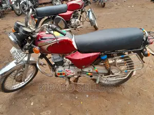 Bajaj Boxer 100 2019 Red