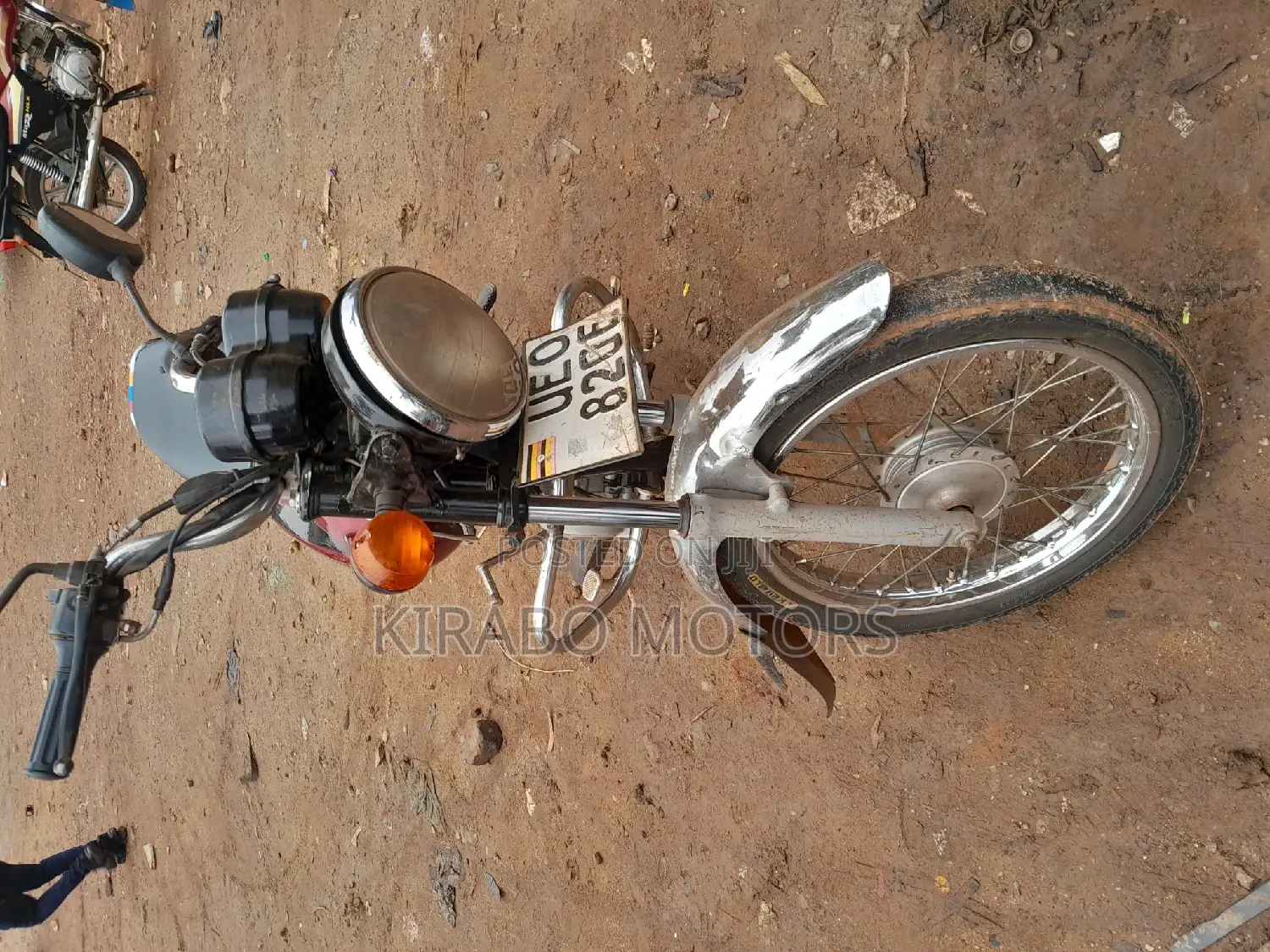 Bajaj Boxer 100 2019 Red