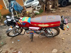 Bajaj Boxer 2023 Red