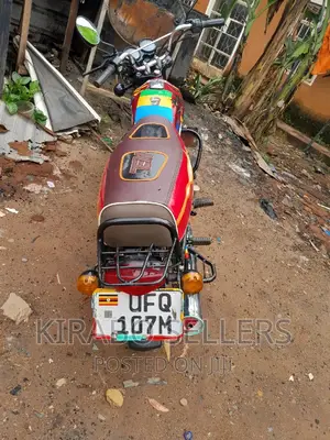 Bajaj Boxer 2023 Red