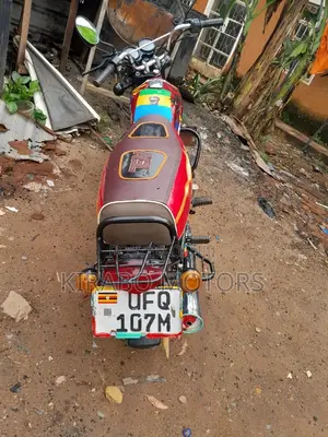 Bajaj Boxer 2023 Red