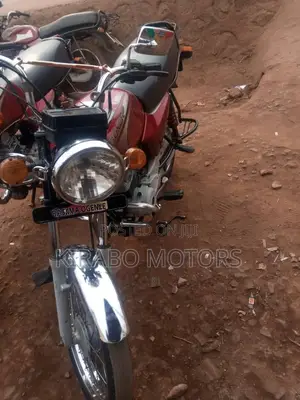 Bajaj Boxer 100 2015 Red