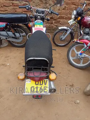 Bajaj Boxer 100 2015 Red