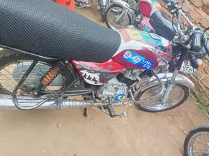 Bajaj Boxer 100 2015 Red