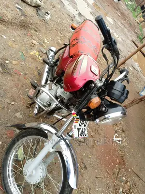 Bajaj Boxer 2023 Red