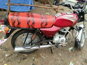 Bajaj Boxer 2023 Red