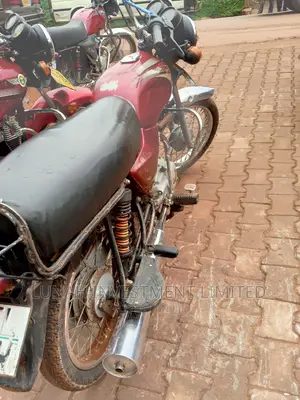 Bajaj Boxer 2023 Red