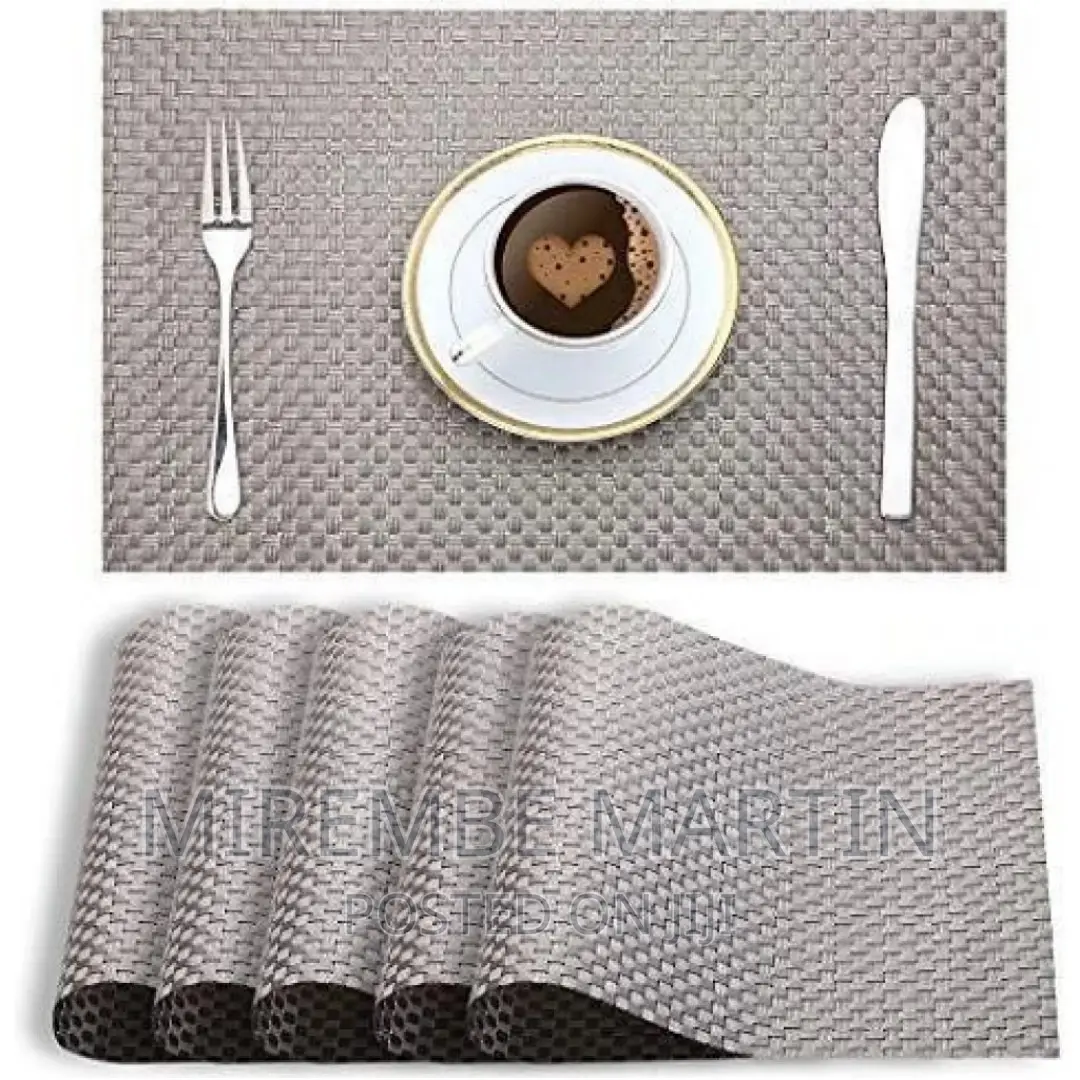 6 Pieces of Placemats Table Mats