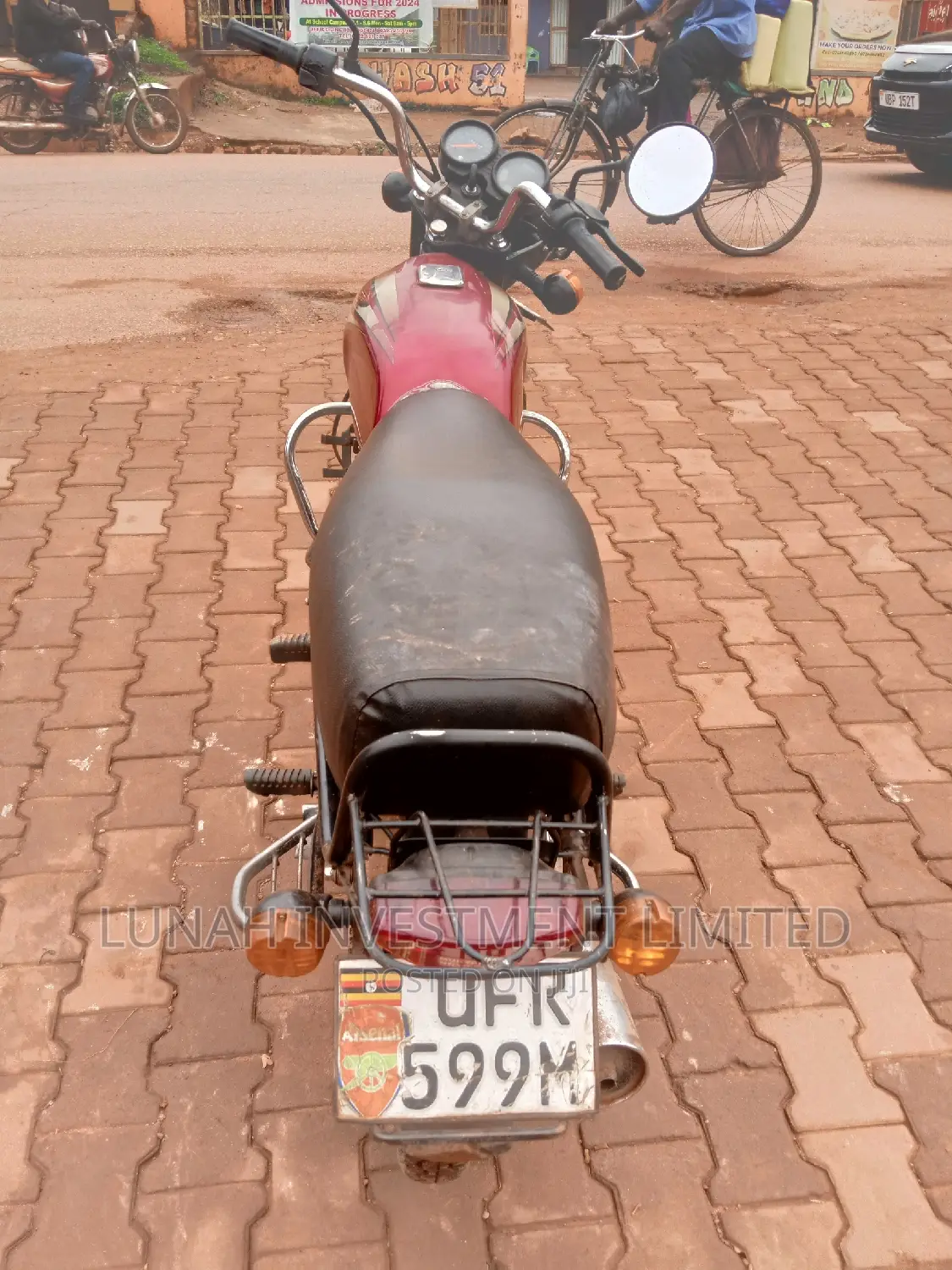 Bajaj Boxer 2024 Red
