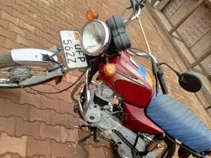 Bajaj Boxer 2024 Red