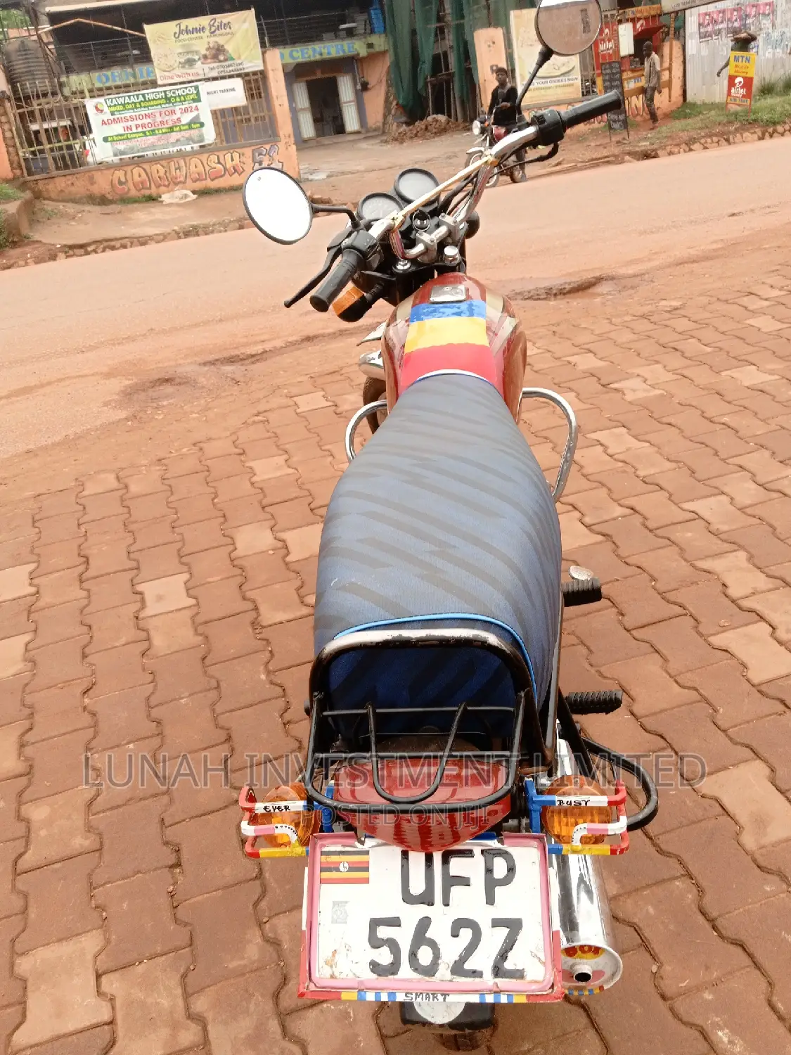 Bajaj Boxer 2024 Red