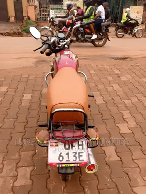 Bajaj Boxer 2023 Red