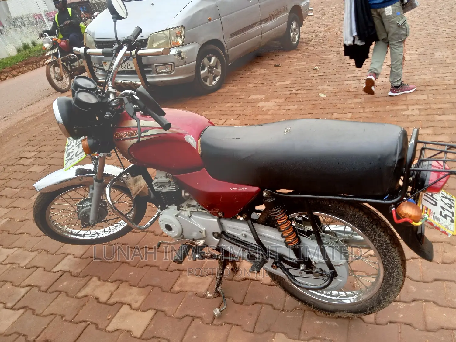 Bajaj Boxer BM100ES 2023 Red