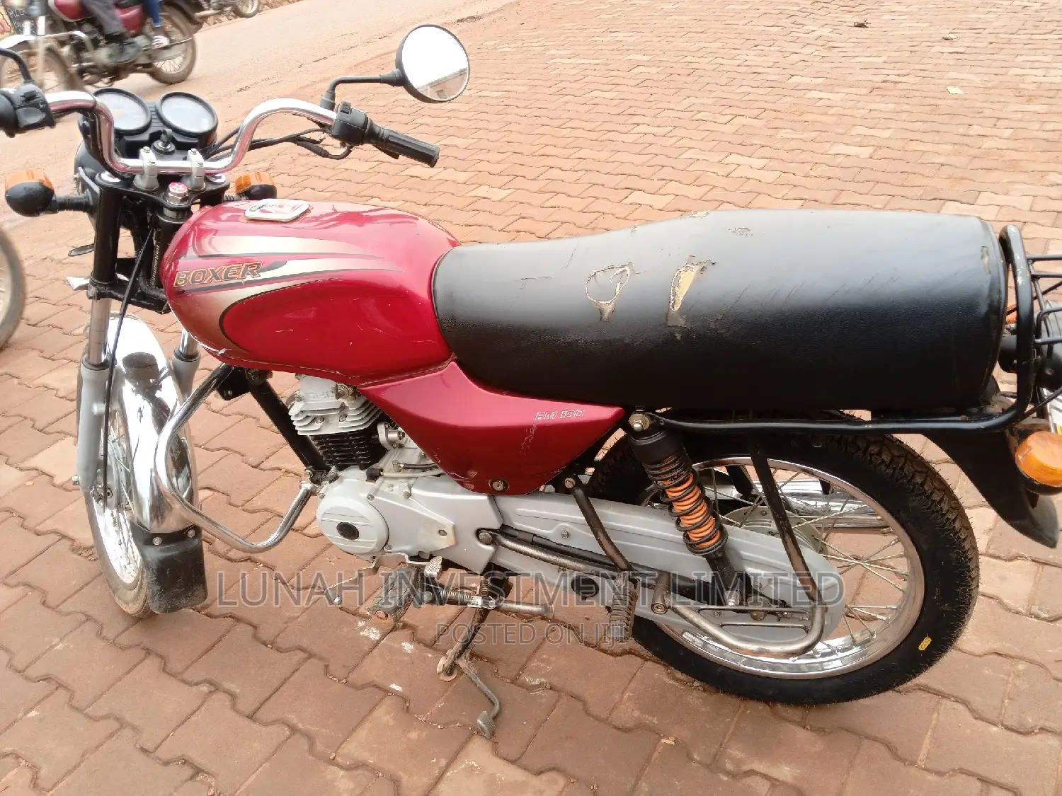 Bajaj Boxer 2024 Red
