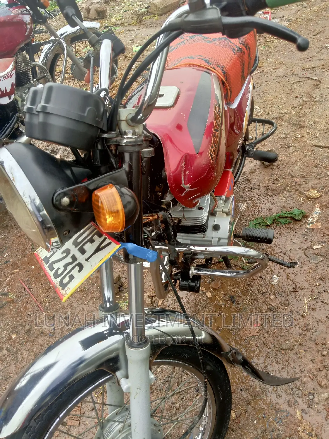 Bajaj Boxer 2023 Red