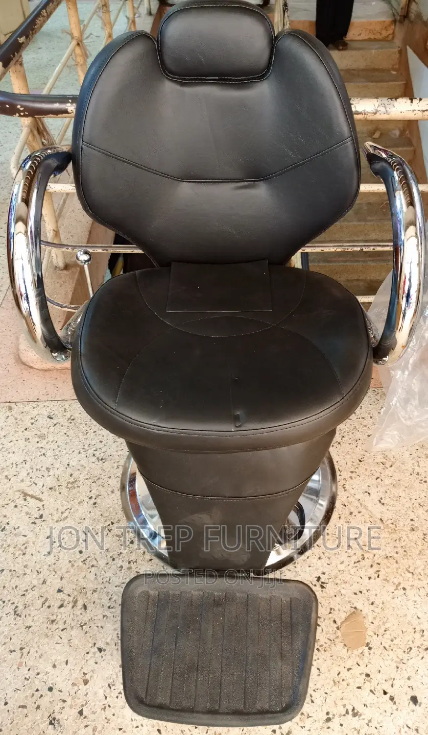 Babbar Saloon Chair Adjustable.