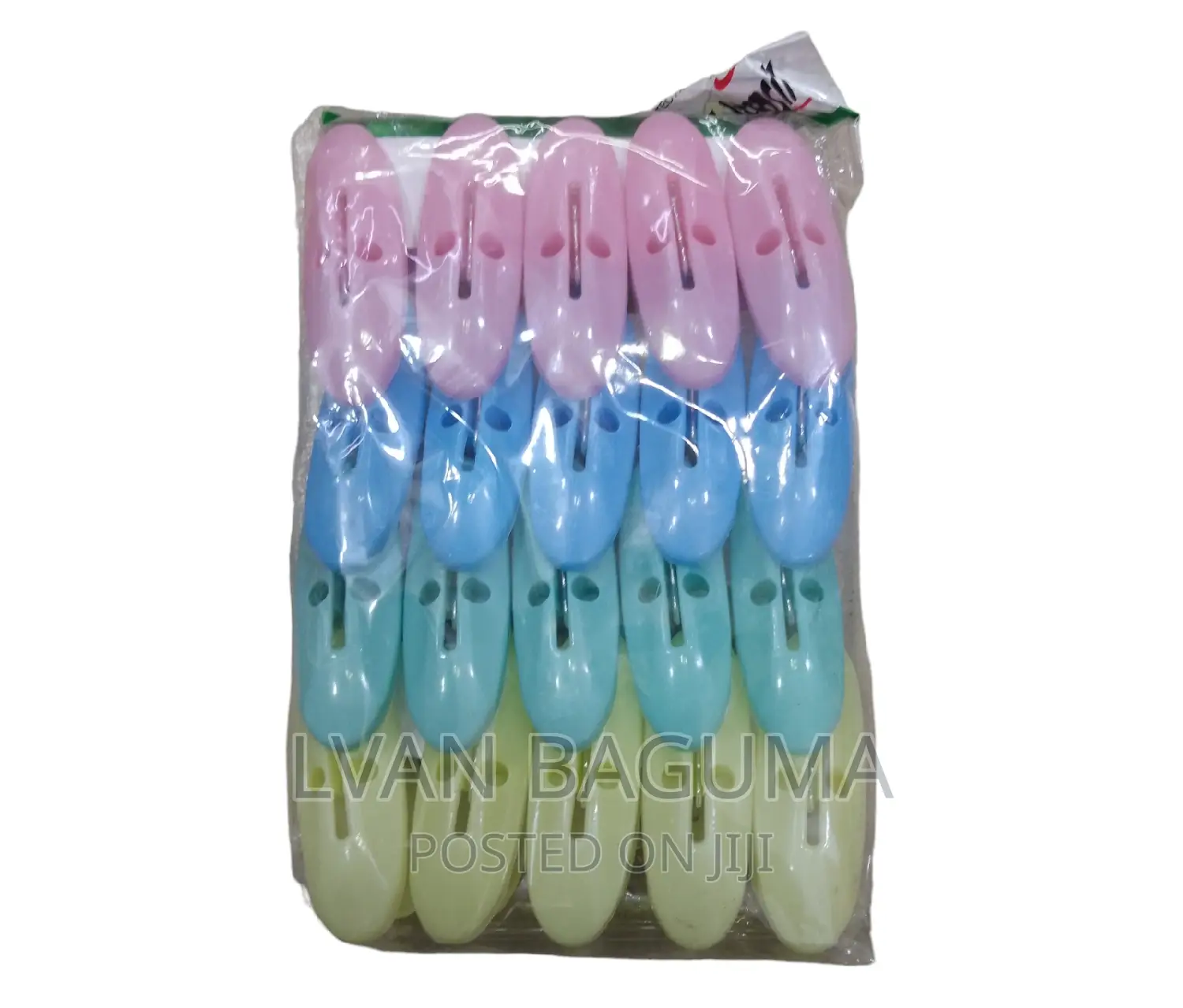 Plastic Clothes Pegs - 20 PCS in a Pack