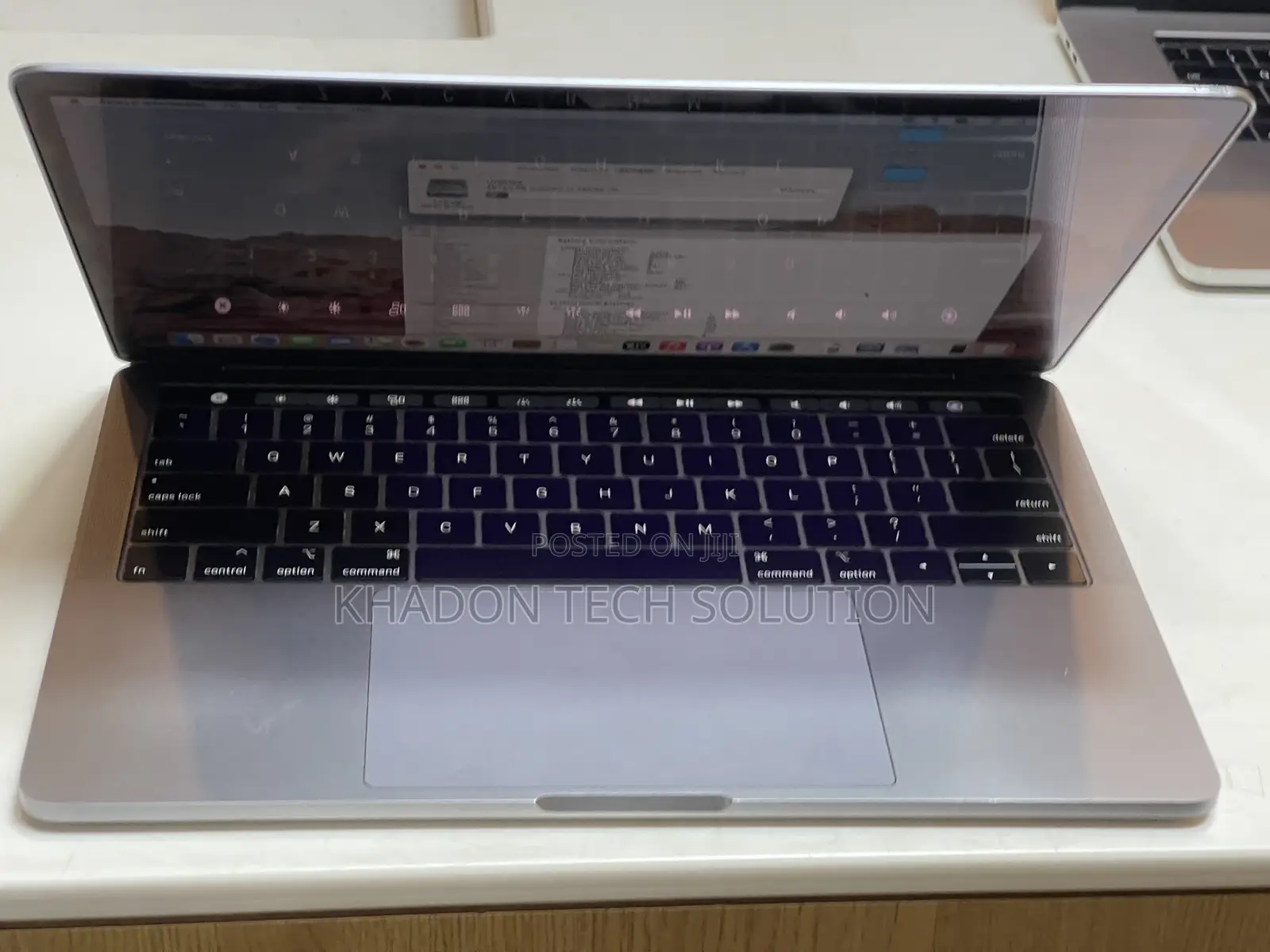 Laptop Apple MacBook Pro 2018 16GB Intel Core I7 SSD 500GB