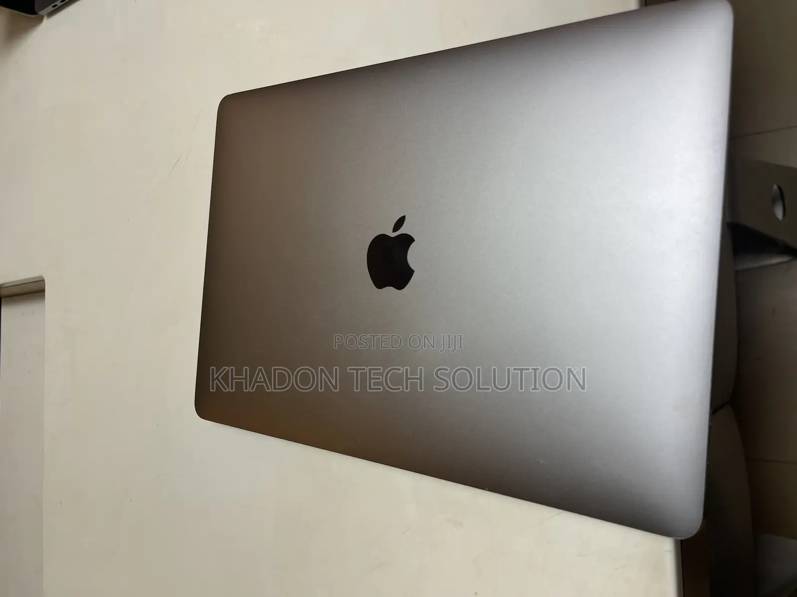Laptop Apple MacBook Pro 2018 16GB Intel Core I7 SSD 500GB