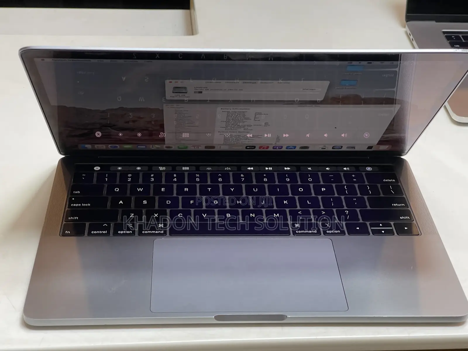 Laptop Apple MacBook Pro 2018 16GB Intel Core I7 SSD 500GB