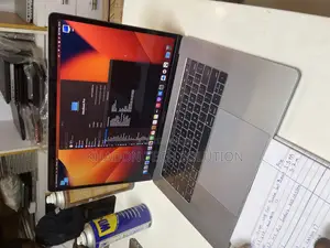 Laptop Apple MacBook 2017 16GB Intel Core I7 SSD 512GB