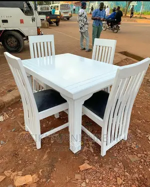 Wooden Dinning Table / 4seaters / Best / Furniture / Dining