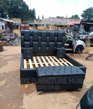 Black Leather Royal Bed 5x6