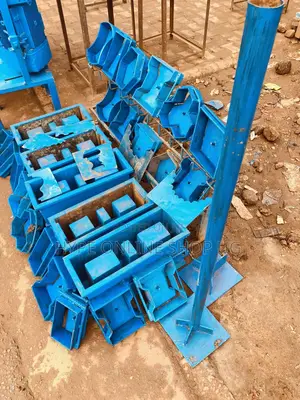 Photo - All Kinds of Paver Molds 009