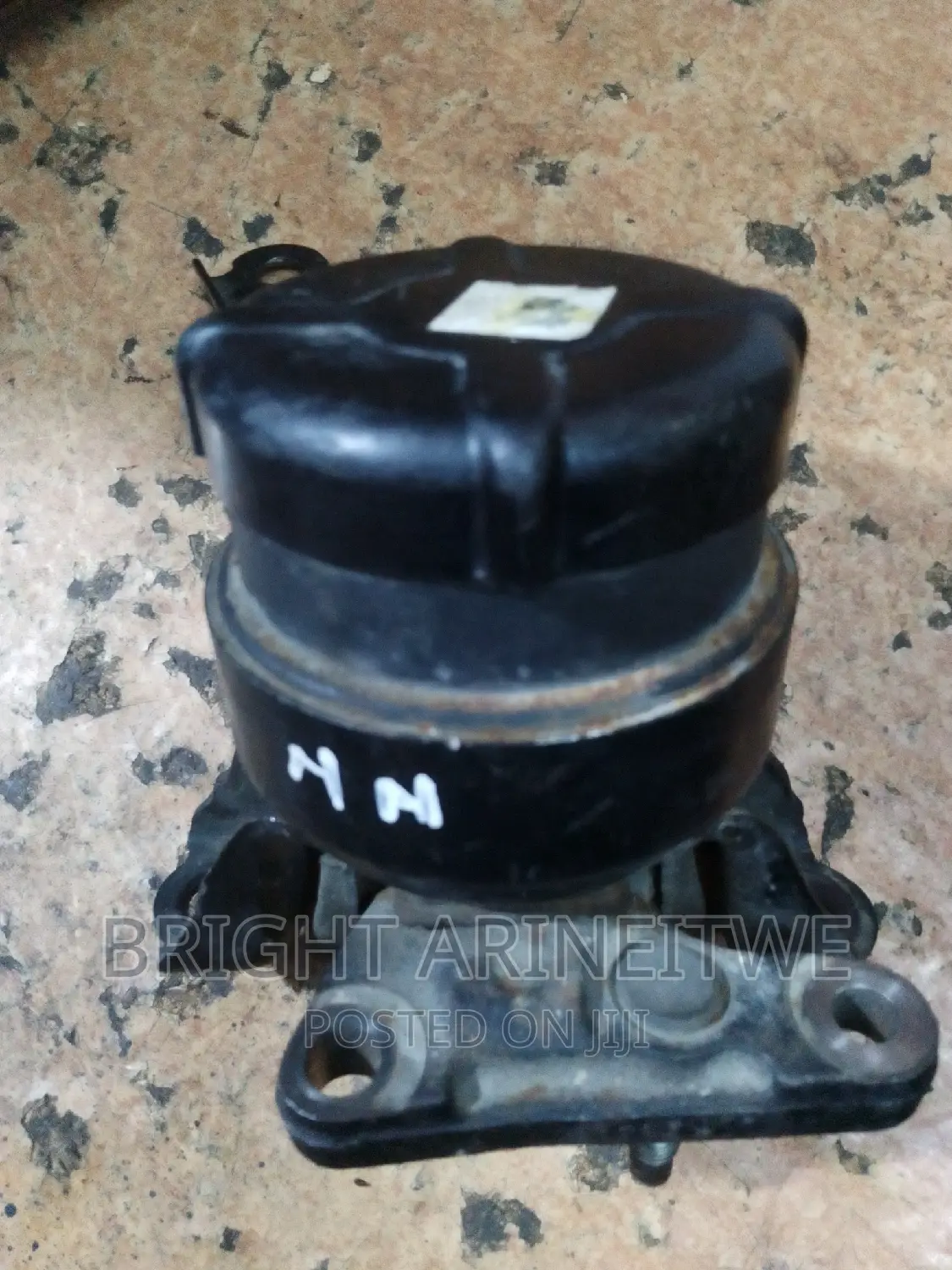 Engine Mounting for All Saloon Cars