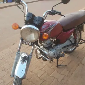 Bajaj Boxer 100 2017 Red