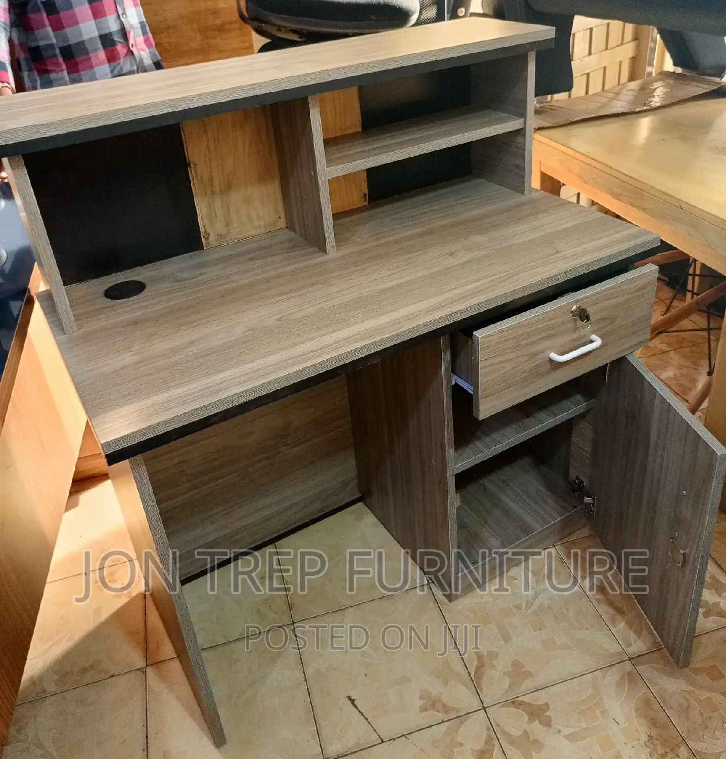 Reception Table 120cm Gray Color