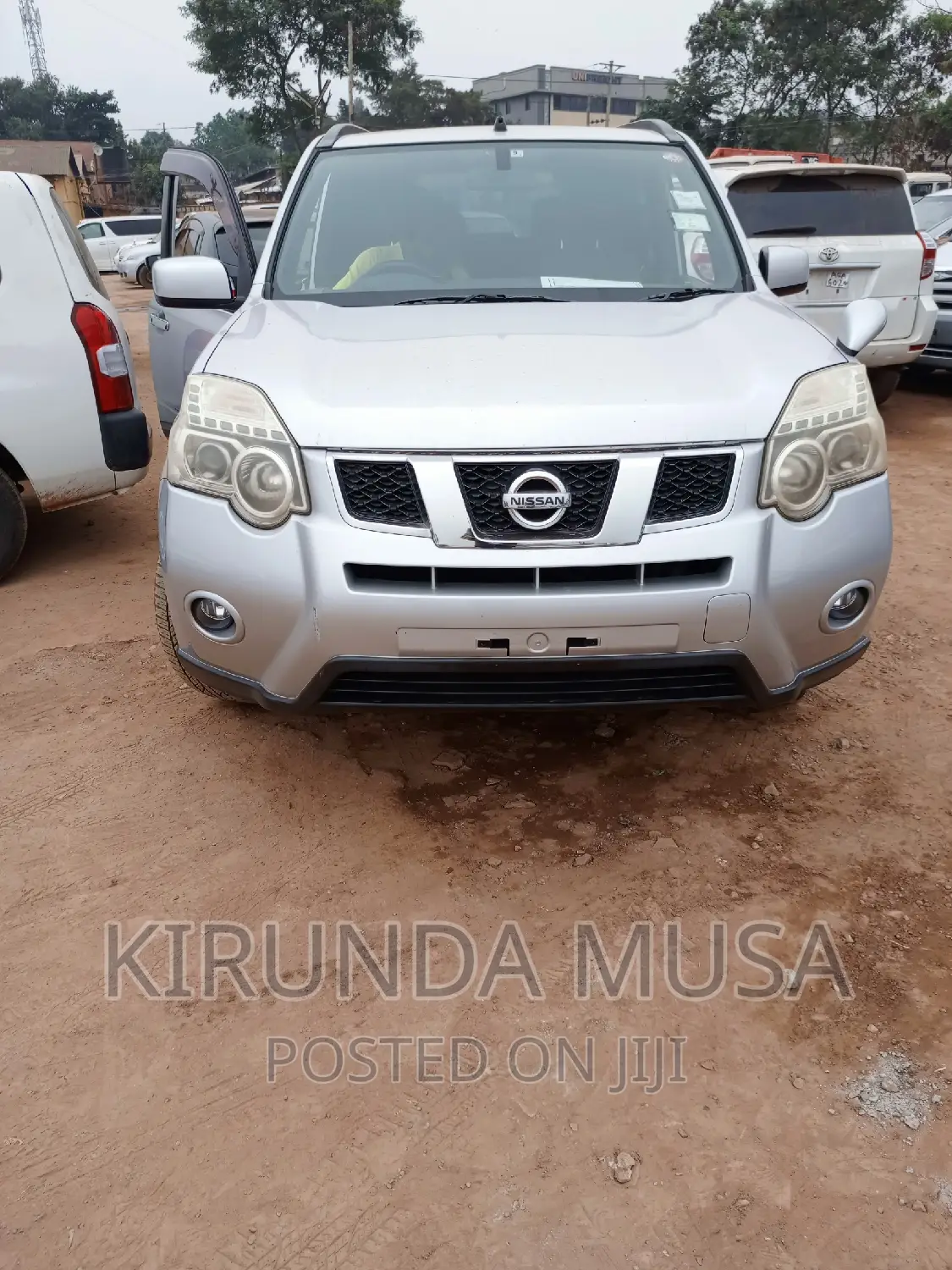 Nissan X-Trail 2010 Silver