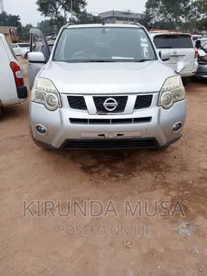 Nissan X-Trail 2010 Silver