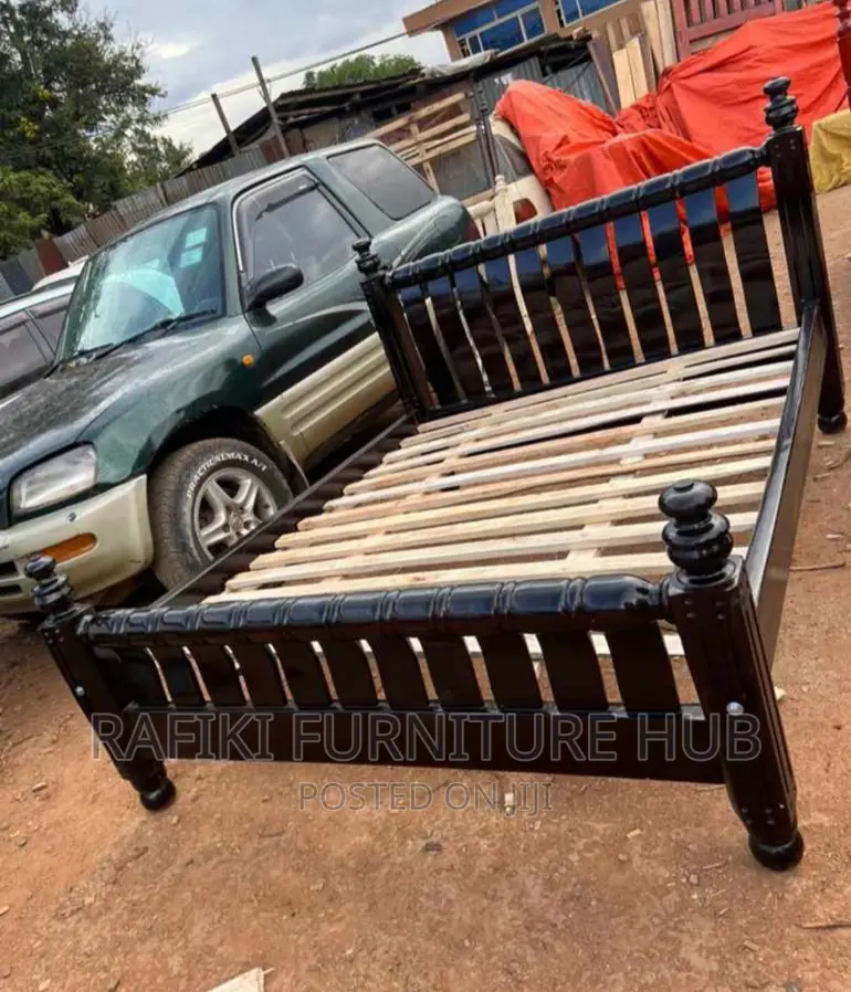 German Bed / 5by6 Bed / Wooden Bed / Good / Best Furniture