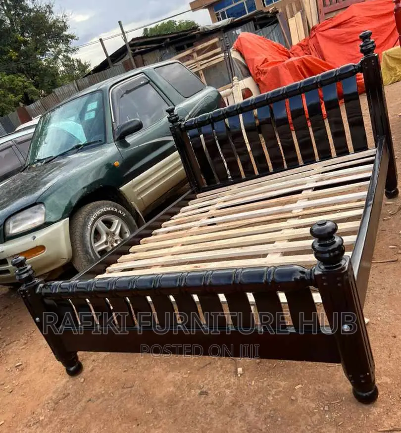 German Bed / 5by6 Bed / Wooden Bed / Good / Best Furniture