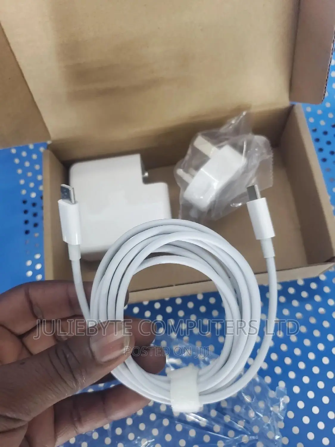 Apple Type C Charger for Macbook and Macbook Air