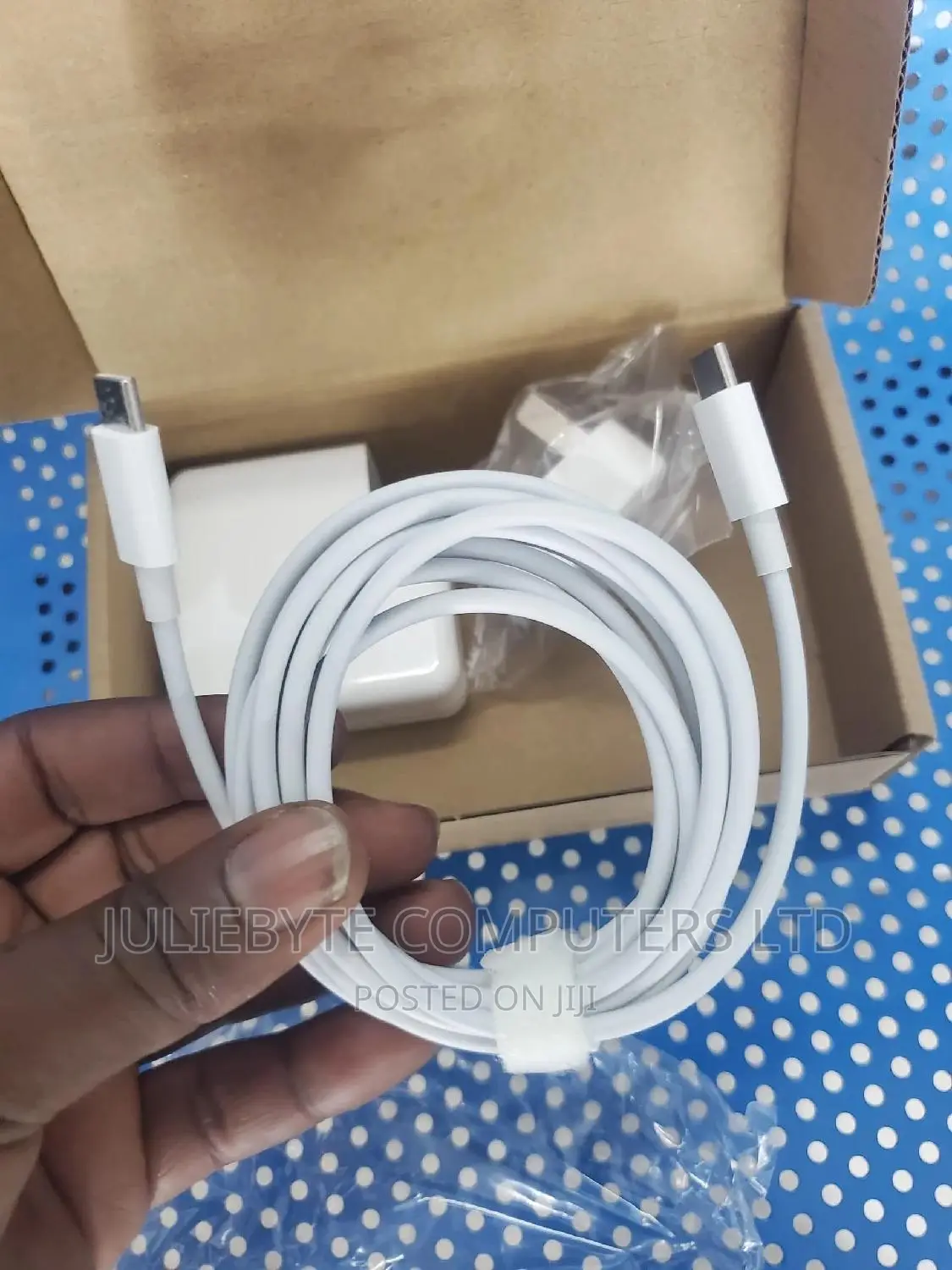 Apple Type C Charger for Macbook and Macbook Air
