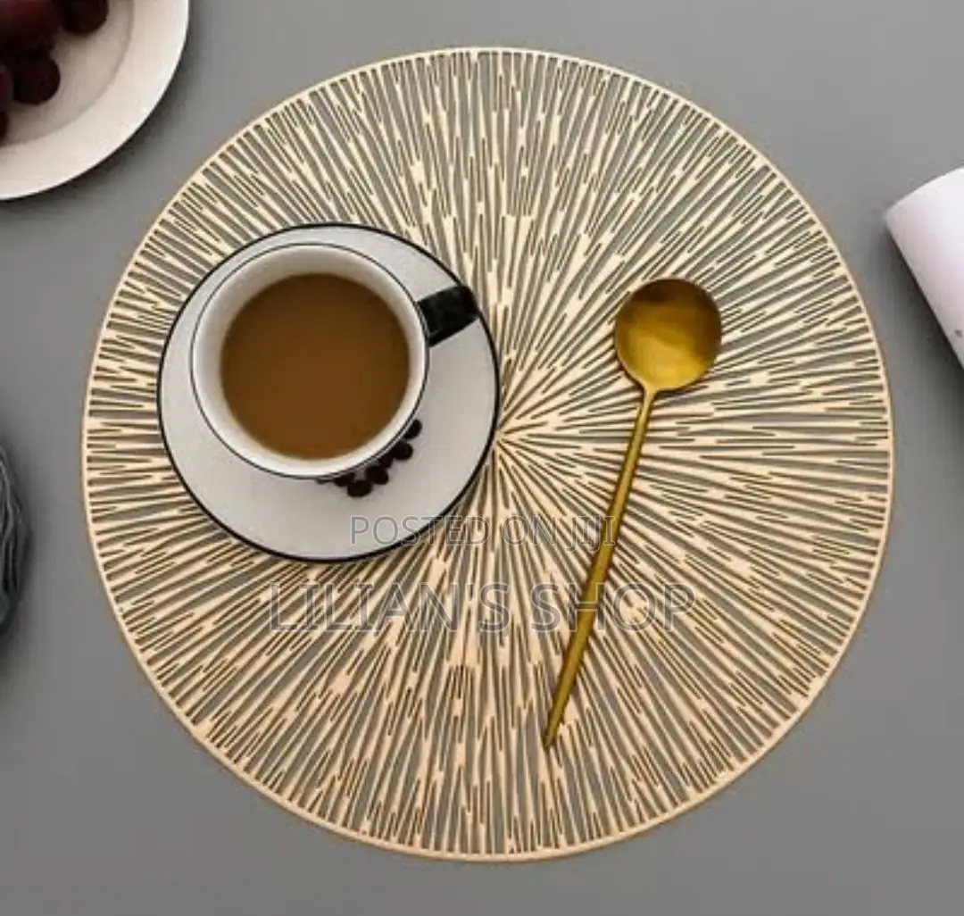 6pcs Round Golden Table Mat